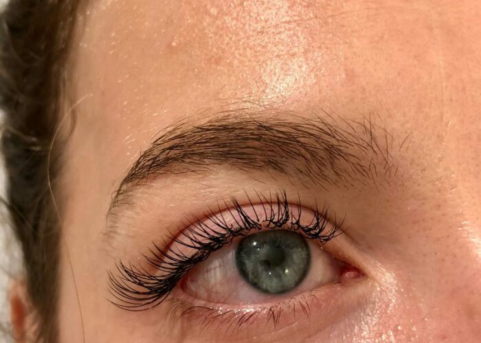 Epilation des sourcils à La Baule
